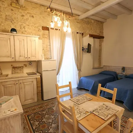 Aparthotel Antica Dimora Dell'ammiraglio 4*